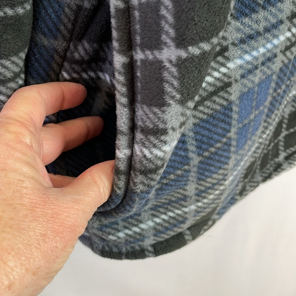 Freedom Foundry Blue and Gray Plaid Super Plush Men's Shirt Jacket - Size XXL - Picture 5 of 15